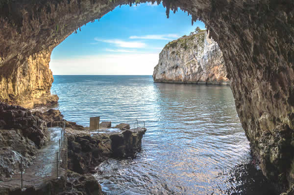 grotte della costa ionica del Salento